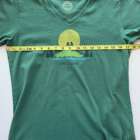 Life is Good Crusher Tee Classic Fit Womens Medium Mountain Climb Hiking Green - Picture 8 of 10